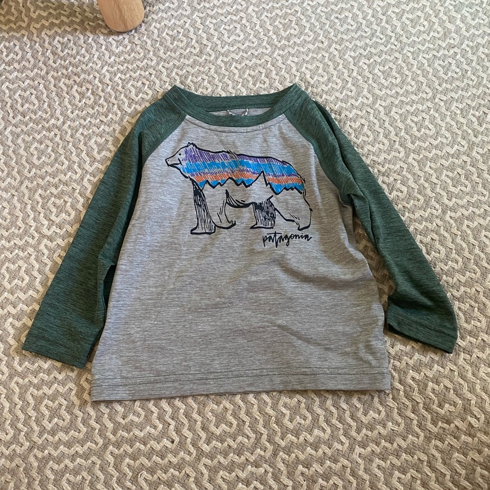 Patagonia Capilene Cool Daily Crew - EUC - 12-18 months